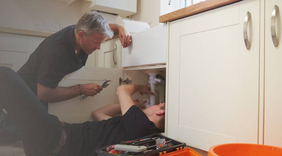 Professional burst pipe repair services in Florahome, FL
